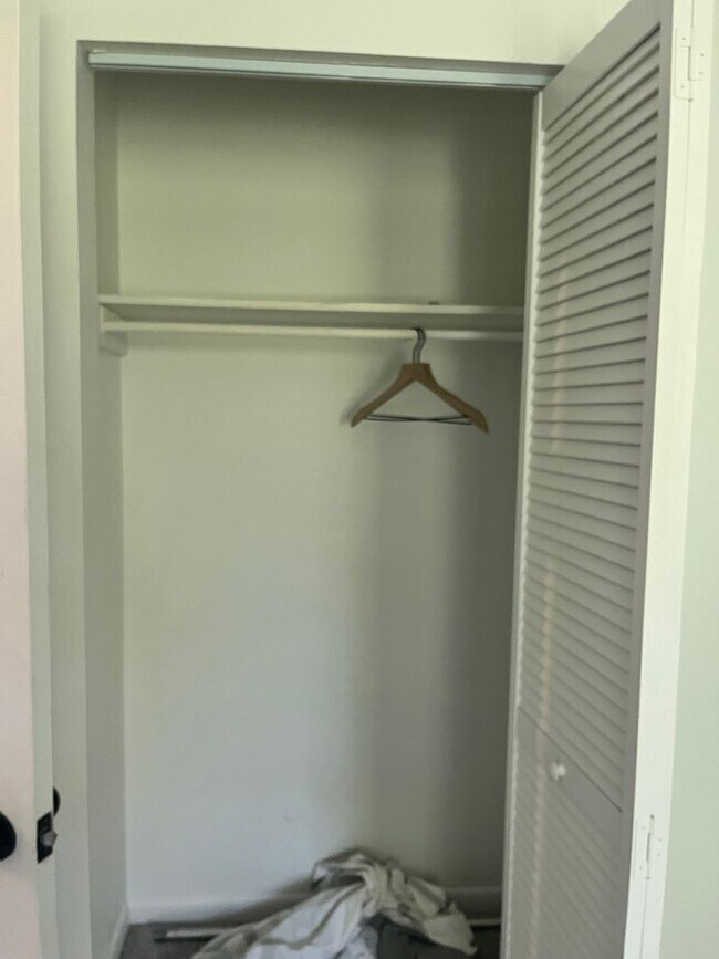 Building Photo - Two bedroom townhouse in Amherst!