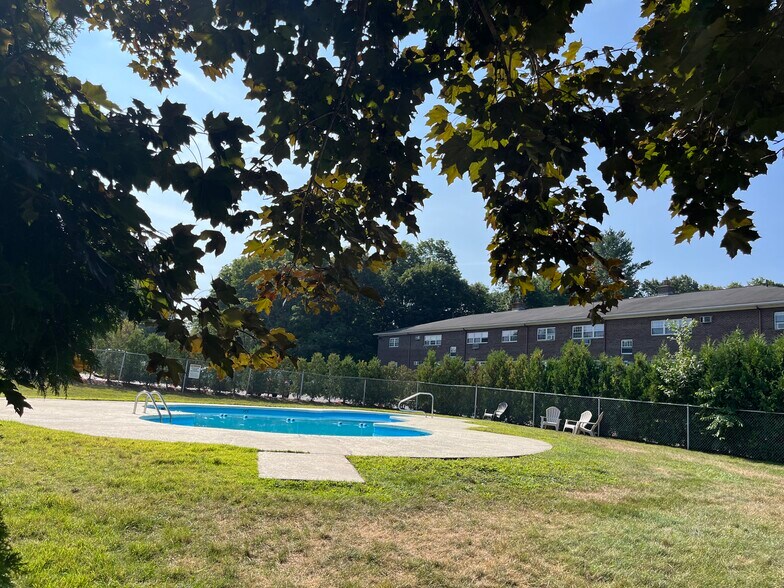 Building Photo - 147 Milk St