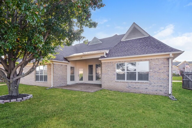 Building Photo - 4520 L & N Ave