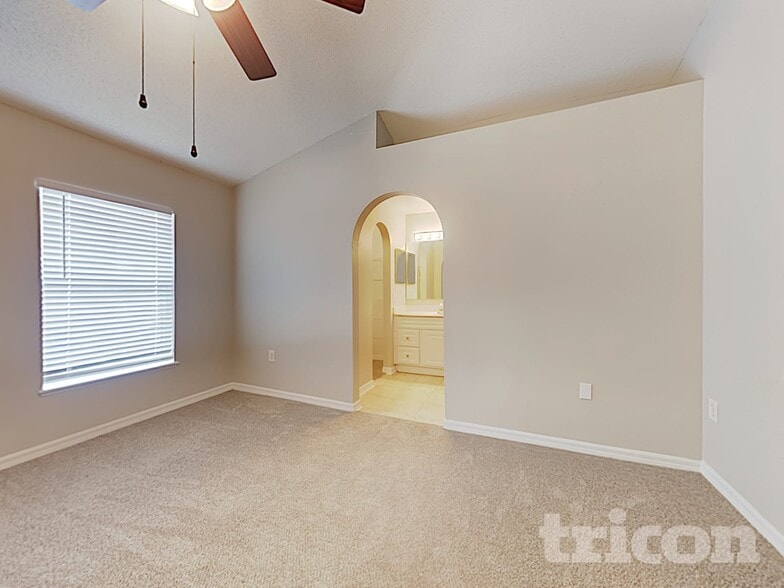 Building Photo - 13822 Gentle Woods Ave