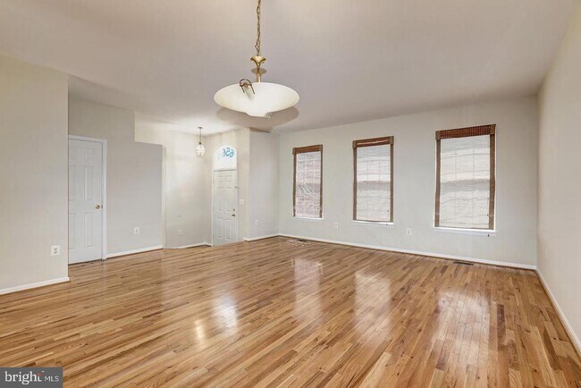 Building Photo - 6563 McKenna Way