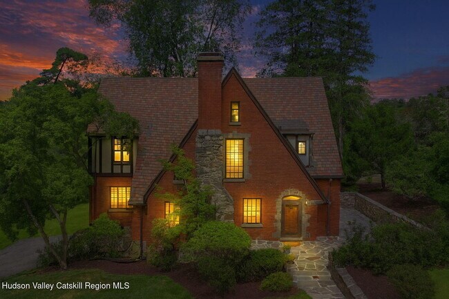 Building Photo - 11 Seaman Rd