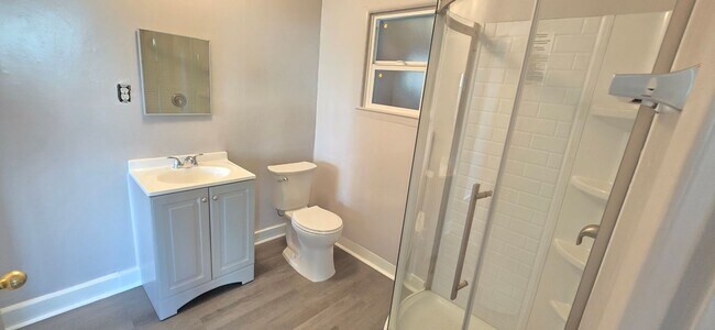 Building Photo - 13109 Barlin Ave