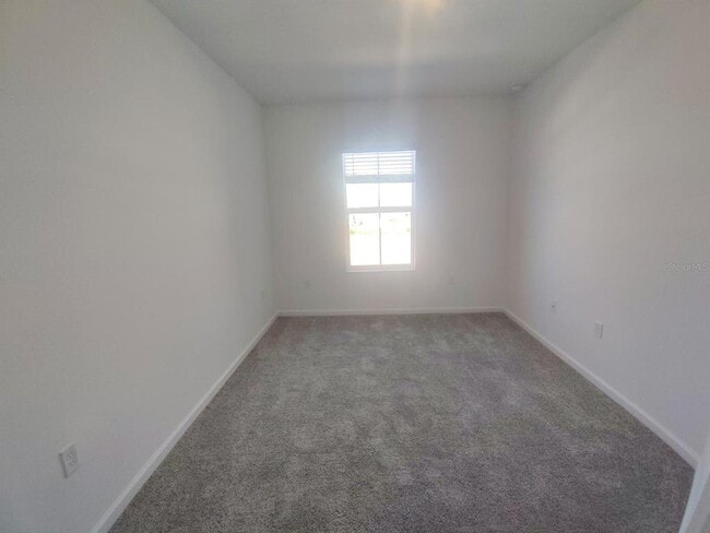 Building Photo - 2572 Skyline Lp