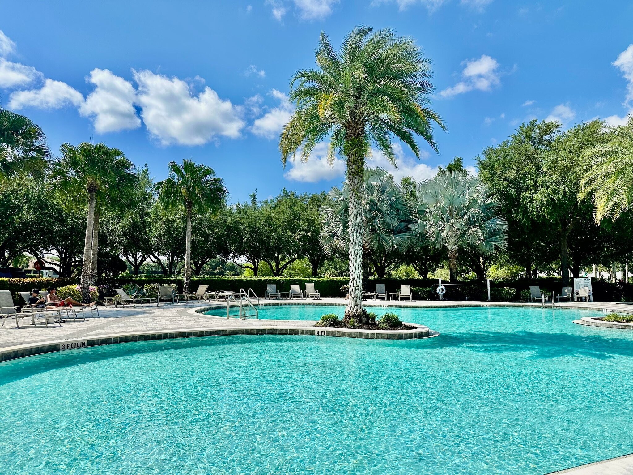 Building Photo - 1823 Alameda Dr