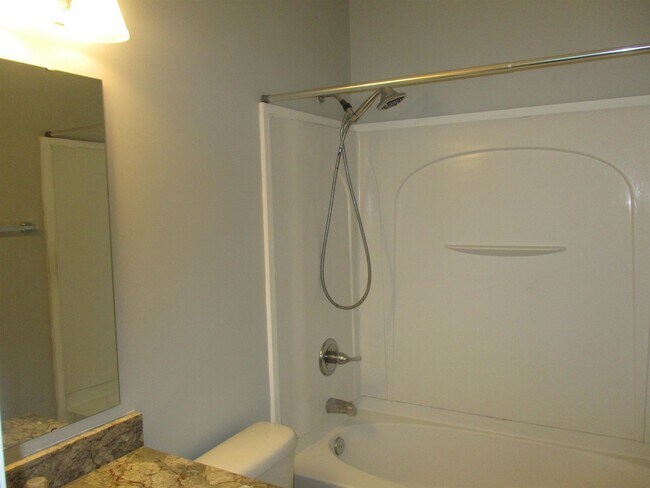 Building Photo - 3923 Gladiola Ct