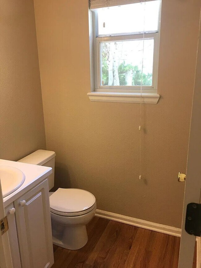 Building Photo - Beautiful 3-Bedroom Home in Rock Creek