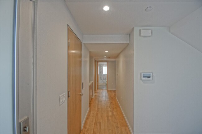 Building Photo - NEWER, LUXURIOUS & MODERN, 2920 SQ FT HOME W/ HIGH END DETAILS, AMAZING DECK/BALCONY SPACE, 2-CAR...