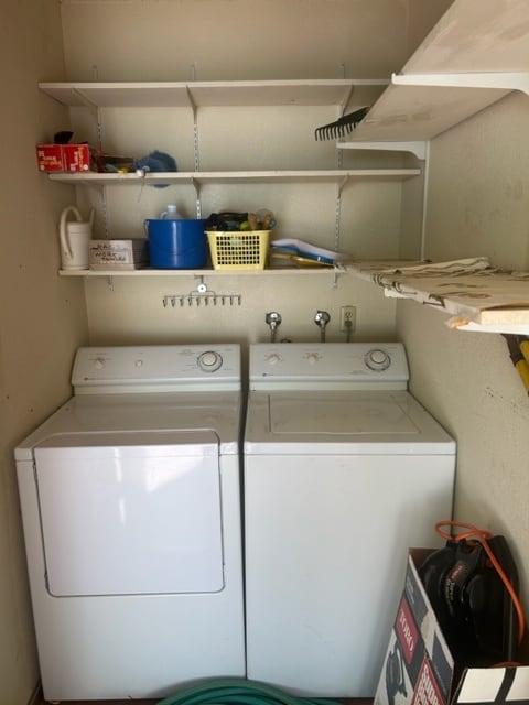 Building Photo - 2604 N Whitewater Club Dr