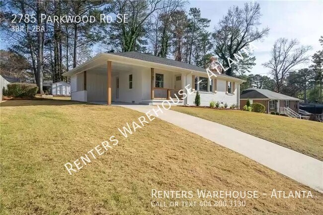 Building Photo - Gorgeous RENOVATION! 3 Bedroom in Heart of...