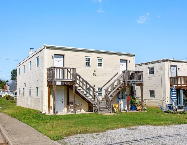 Building Photo - 1618 Maury St