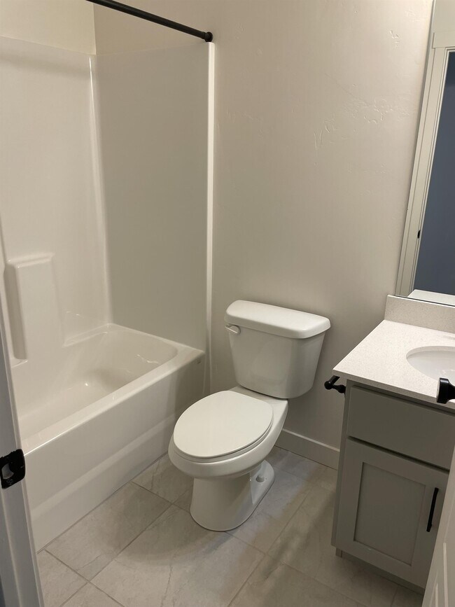 Building Photo - 517 S 1080 W