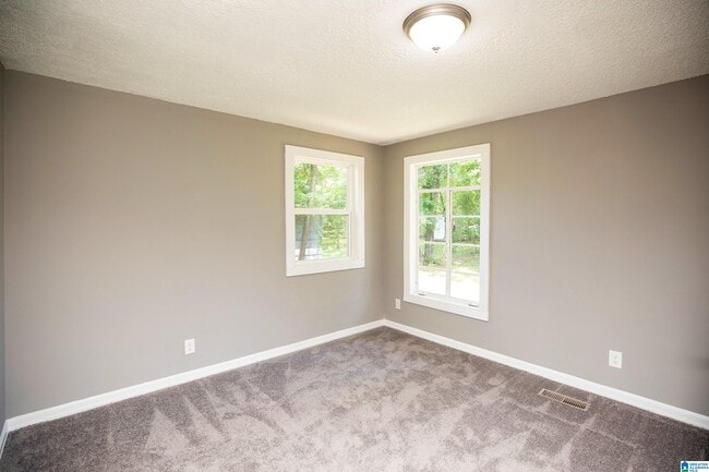 Building Photo - 410 Swann Dr
