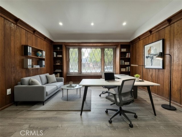 Building Photo - 2212 Linda Flora Dr