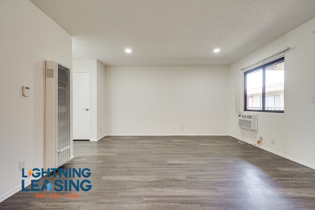 Building Photo - 5123 Klump Ave