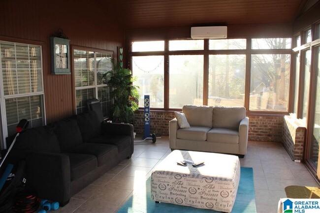 Building Photo - 5501 Colony Ln
