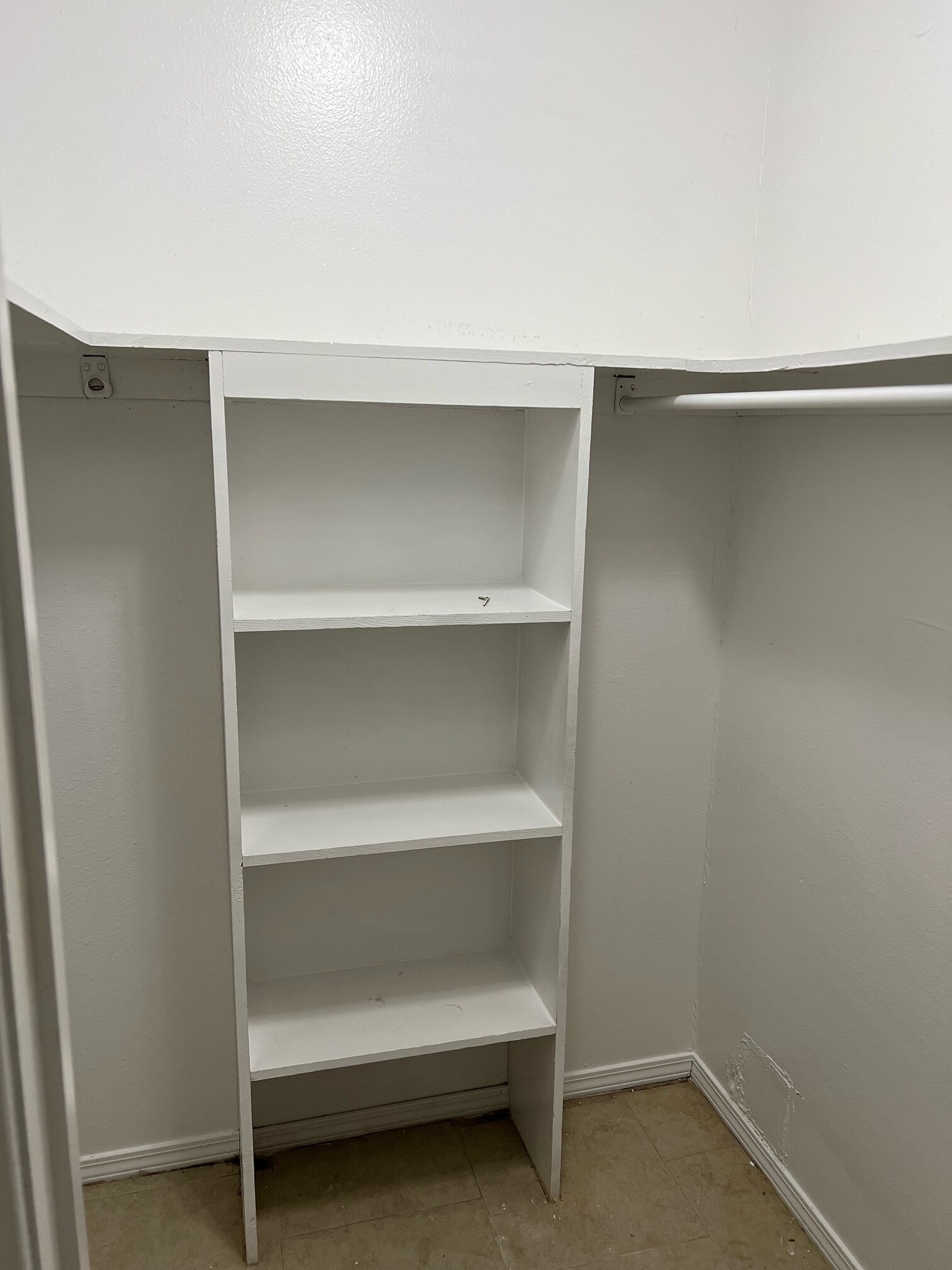 Building Photo - 1140 Shilo