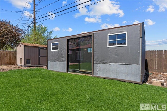 Building Photo - 990 Akard Dr