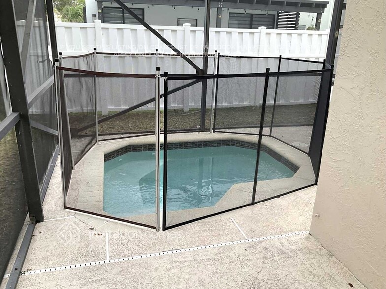 Building Photo - 3457 NW 112th Way