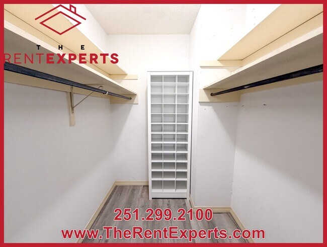 Building Photo - 3100 Lacoste Rd