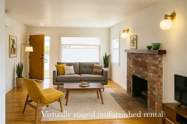 Digitally staged - 667 Herbert St
