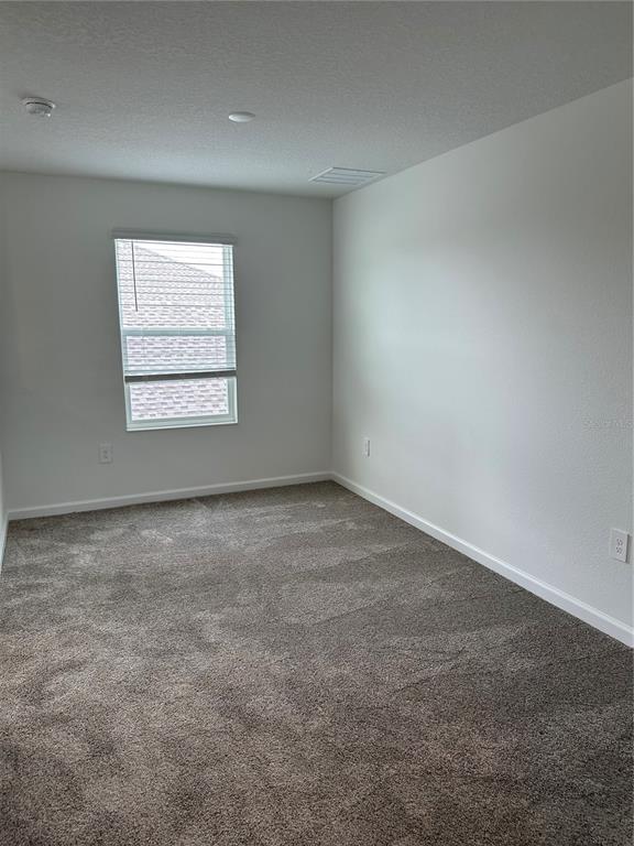 Building Photo - 26277 Feathergrass Cir
