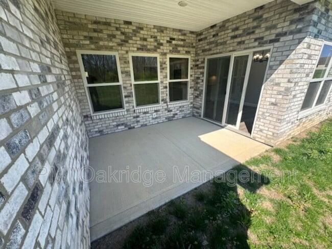 Building Photo - 961 Winter Ridge Dr