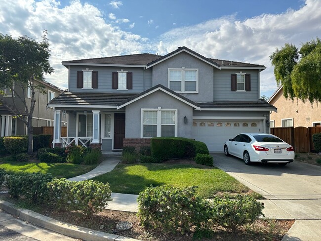 Primary Photo - Beautiful Brentwood Two-Story home on a qu...