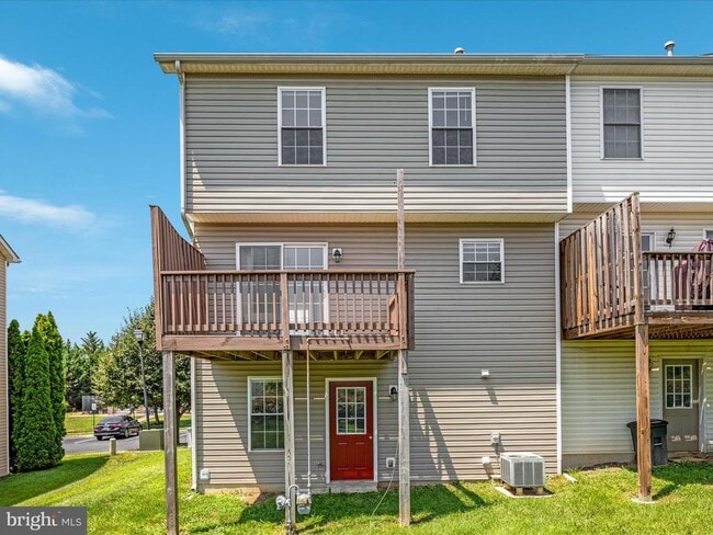 Building Photo - 111 Lighthouse Ln