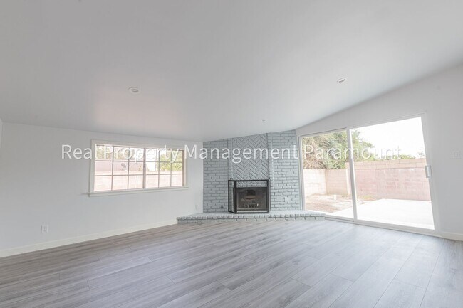 Building Photo - 17314 Bircher St