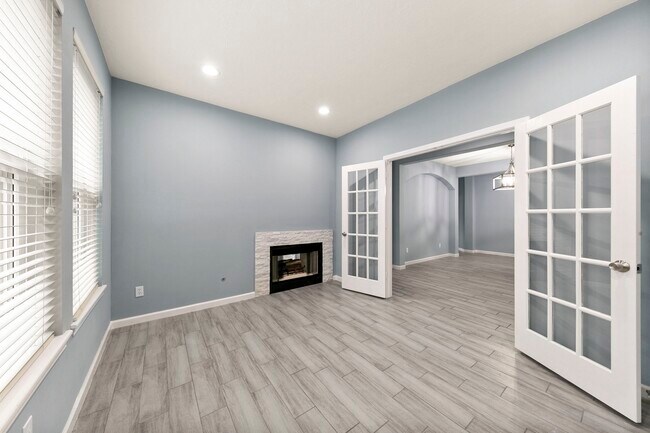 Building Photo - 5707 Overton Park Dr