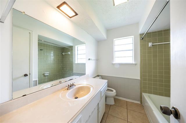 Building Photo - 2731 Forest Grove Dr