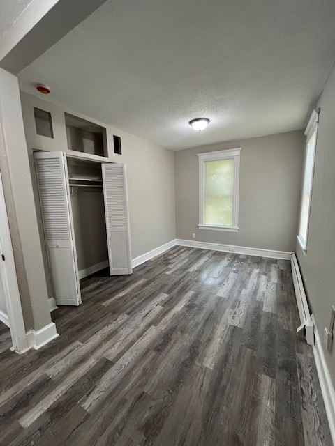 Building Photo - 103 Lounsbury St