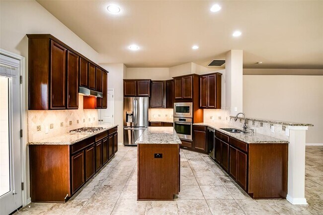 Building Photo - 128 Fort Cobb Way