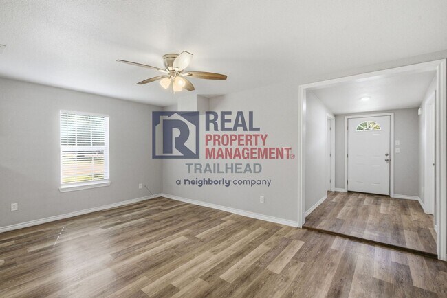 Building Photo - Updated 3-Bedroom Home Near Tarleton State University