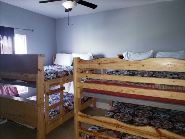 Building Photo - 3716 Sabrina