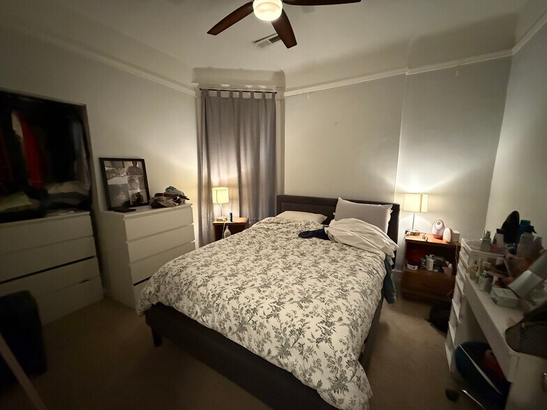 bedroom #1 - 5313 South Maryland Avenue