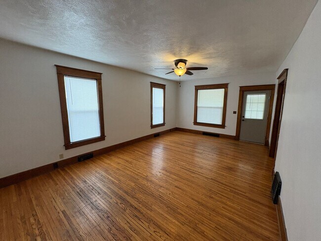 Building Photo - 1234 Goodhue Blvd
