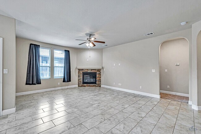 Building Photo - 7041 XIT Ranch Rd