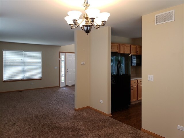 Building Photo - 7003 Sahara Dr