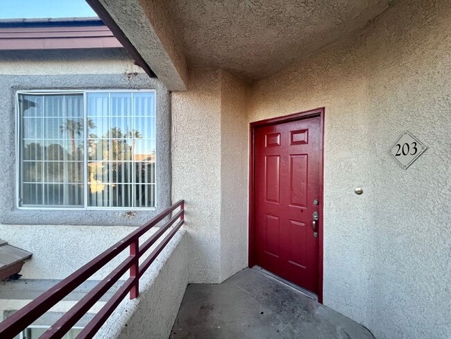 Building Photo - COMING SOON!! CUTE 3 BD/2BA CONDO LOCATED ...