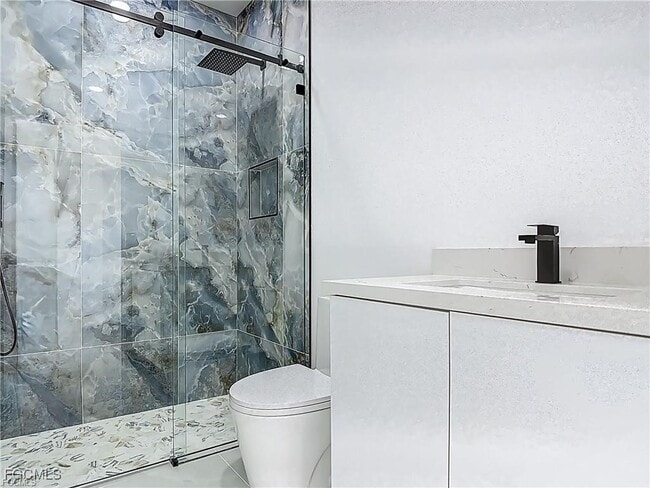 Building Photo - 323 NE 19th Terrace