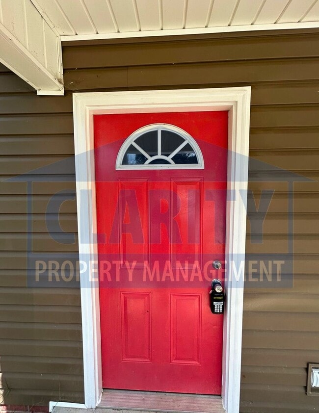 Building Photo - Super cute 3 bedroom house!!