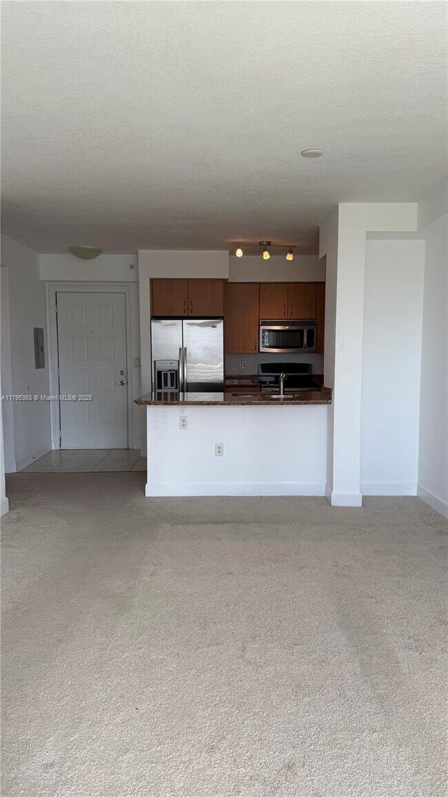 Building Photo - 1830 Radius Dr