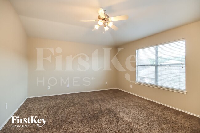 Building Photo - 17903 Seco Creek Ln