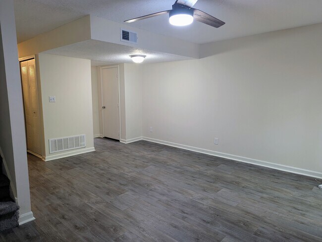 Building Photo - 3846 Moran Way