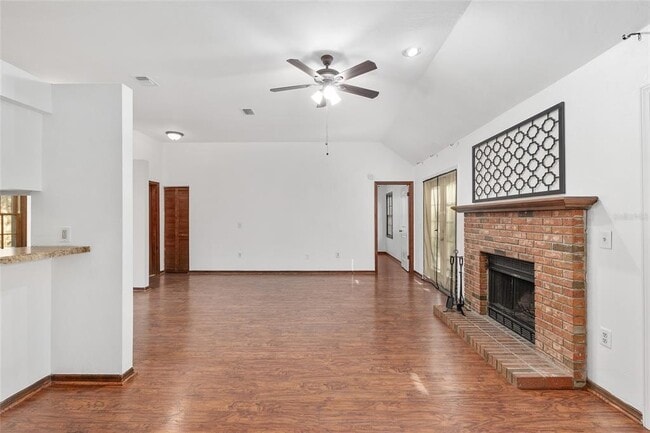 Building Photo - 8305 SW 46 Ln