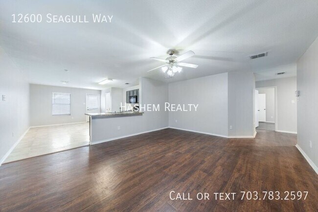 Building Photo - 12600 Seagull Way