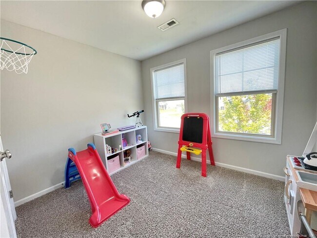 Building Photo - 246 Ladden Ln