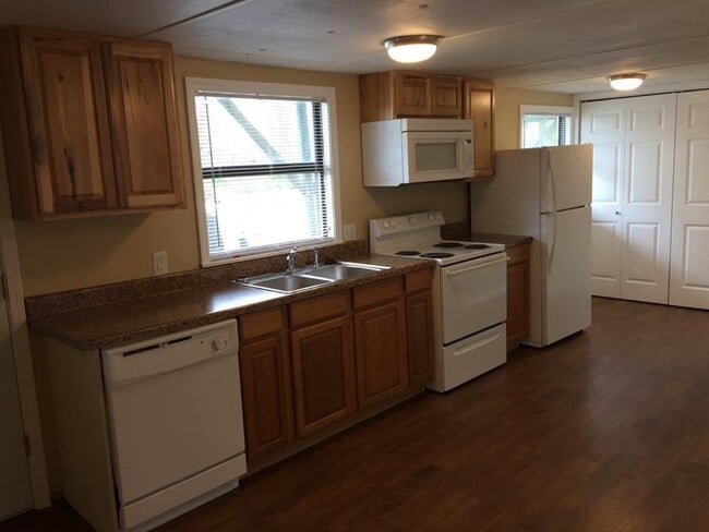 Building Photo - 1 bedroom 1 bath